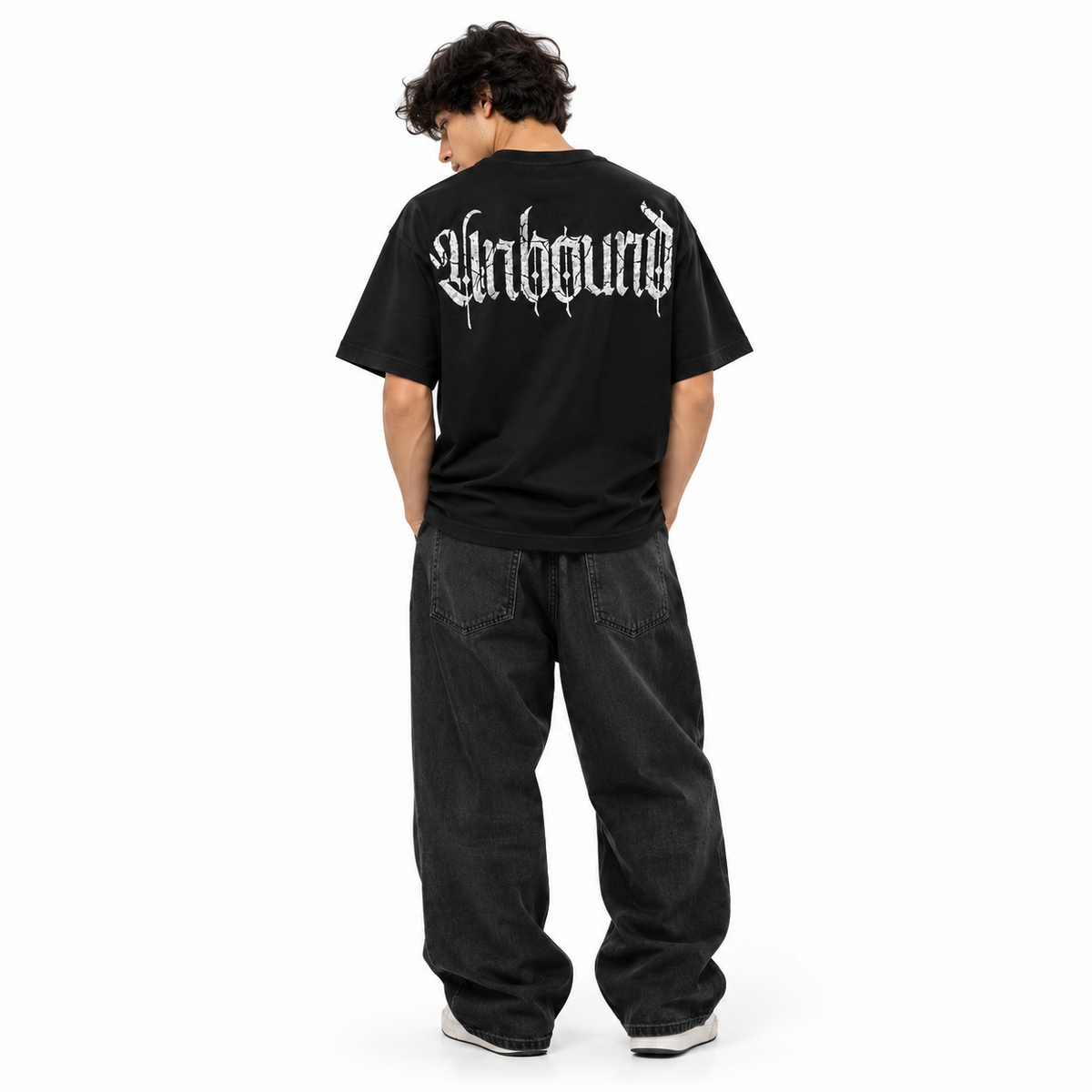 unbound oversized tee - black